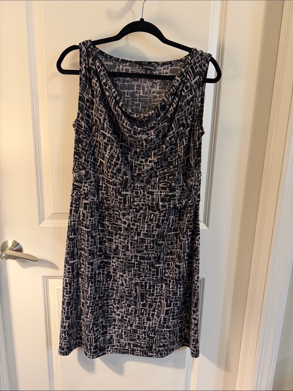 George Sleeveless Cowl Neck Midi Dress - Black & Gray Print